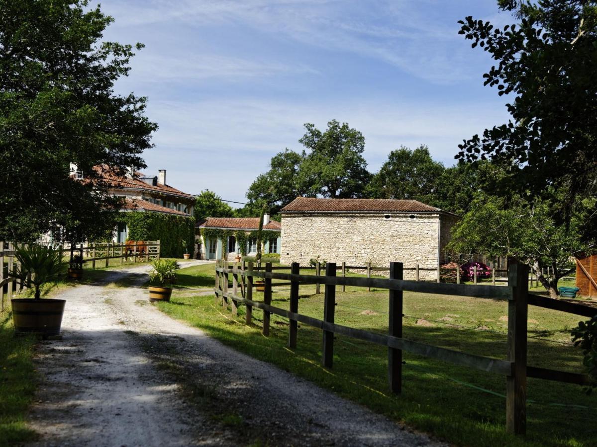 Chateau De L'Isle - Chambres D'Hotes Кастельно-де-Медок Екстер'єр фото